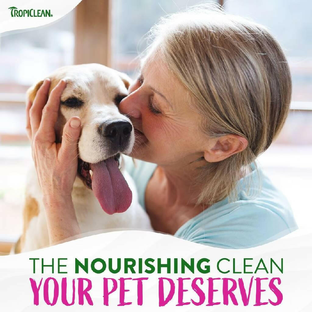 Tropiclean Coconut & Berry Deep Cleansing Shampoo For Pets (20 oz)